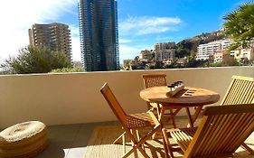 Luxueux Studio Neuf - Frontiere Monaco - Piscine - Parking Prive